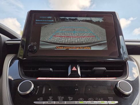 Used 2026 Toyota Corolla Cross L FWD image 33