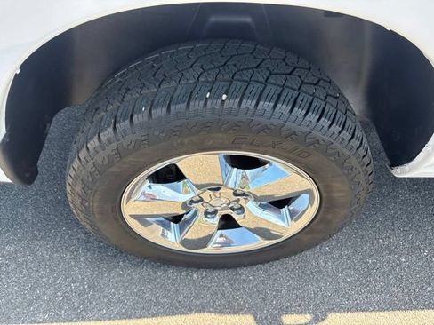 Used 2017 RAM 1500 Big Horn AWD/4WD image 10