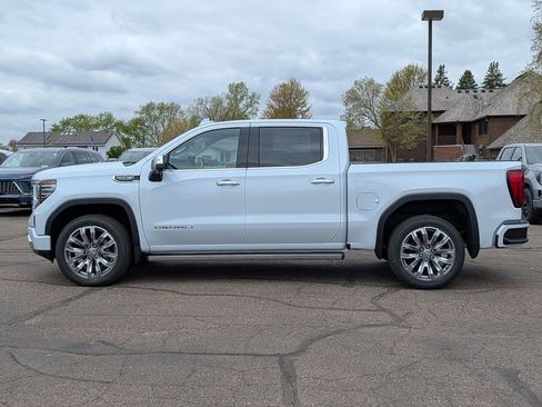 New 2026 GMC Sierra 1500 Denali w/ Denali Reserve Package AWD/4WD image 7