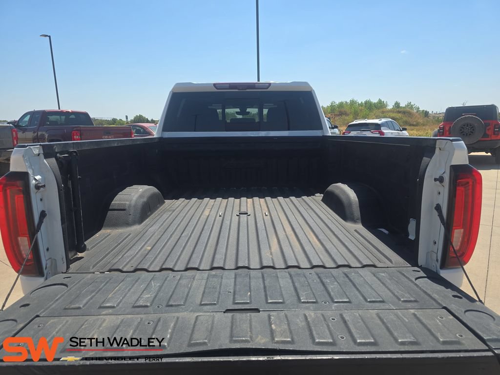 Used 2022 GMC Sierra 2500 AT4 w/ AT4 Premium Plus Package AWD/4WD image 12