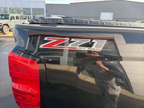 Used 2017 Chevrolet Silverado 3500 LT w/ LT Convenience Package image 9