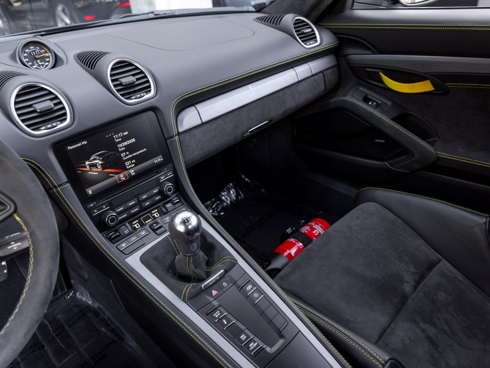 Certified 2021 Porsche 718 Cayman GT4 RWD image 48
