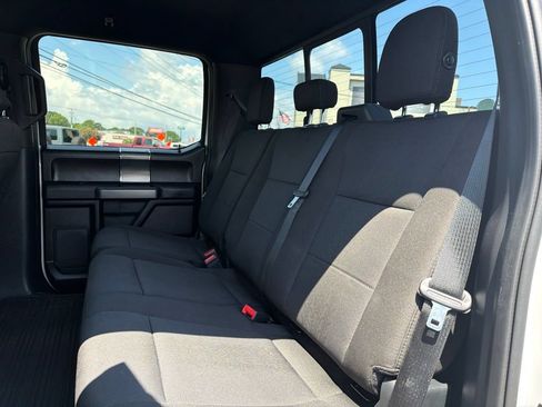 Used 2019 Ford F150 XLT w/ Equipment Group 302A Luxury AWD/4WD image 17