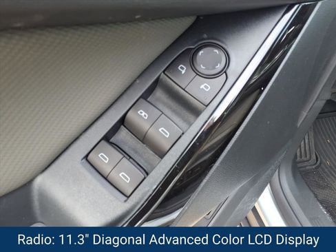 New 2026 Chevrolet Equinox LT w/ Convenience Package II image 6