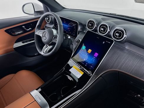 New 2026 Mercedes-Benz GLC 300 image 15