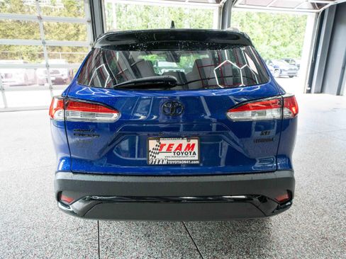 Used 2024 Toyota Corolla Cross AWD Hybrid w/ Moonroof Package image 3