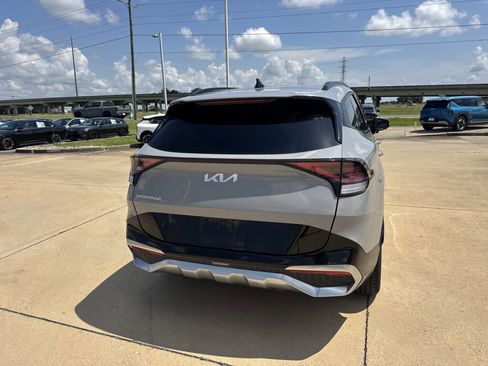 Certified 2023 Kia Sportage SX FWD image 18