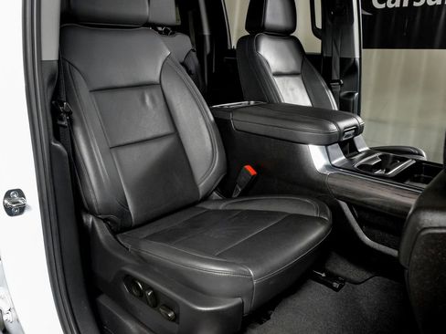 Used 2025 Chevrolet Silverado 2500 LTZ w/ LTZ Premium Package AWD/4WD image 31