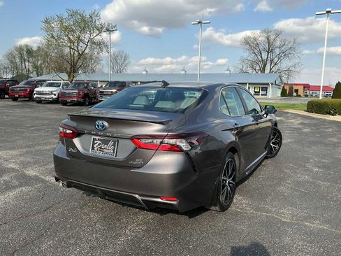 Used 2024 Toyota Camry SE w/ Cold Weather Package image 4