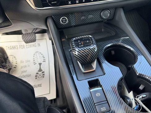 Used 2021 Nissan Rogue SV image 20