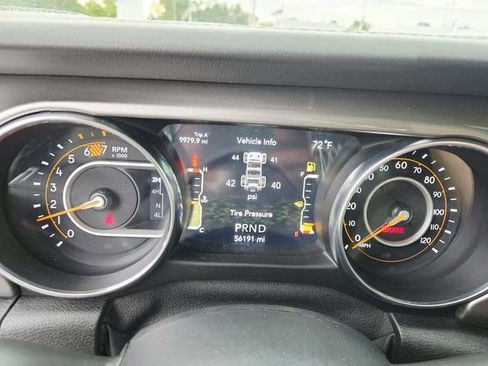 Used 2020 Jeep Wrangler Unlimited Sahara AWD/4WD image 22