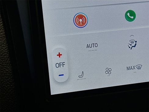 Used 2023 Ford Edge SEL image 24