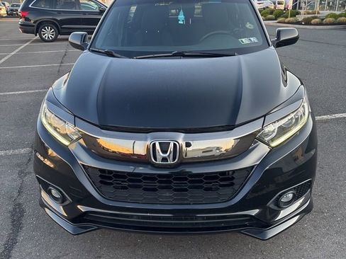 Used 2019 Honda HR-V Sport image 1