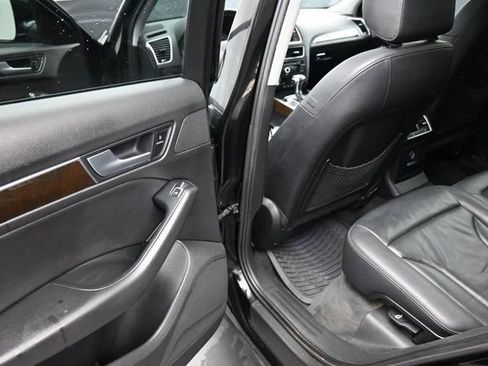 Used 2014 Audi Q5 2.0T Premium w/ Lighting Package AWD/4WD image 16