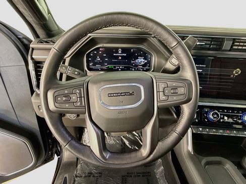 Used 2025 GMC Sierra 3500 Denali Ultimate AWD/4WD image 13