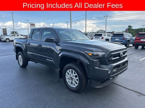 Used 2026 Toyota Tacoma SR5 RWD image 19
