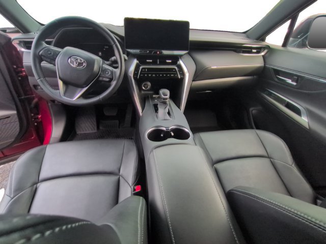 Used 2023 Toyota Venza XLE AWD/4WD image 17
