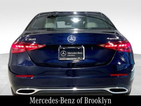 Used 2022 Mercedes-Benz C 300 4MATIC Sedan image 4