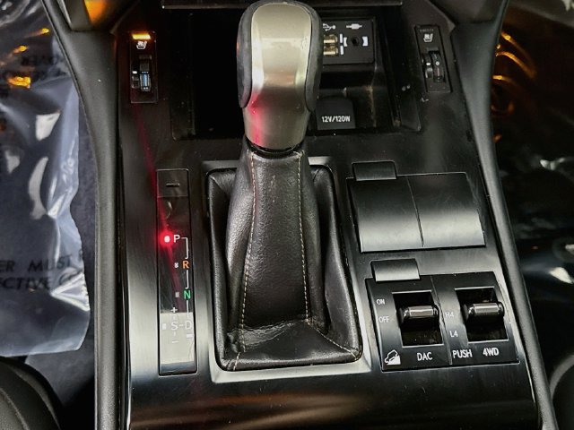 Used 2020 Lexus GX 460 Premium w/ Premium Package AWD/4WD image 19