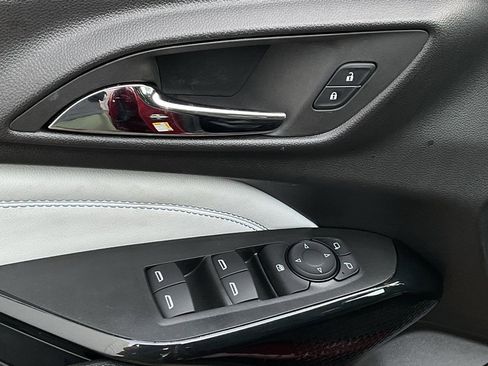 Used 2025 Chevrolet Trax LT image 12