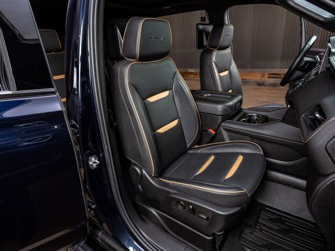 Used 2024 GMC Yukon AT4 w/ AT4 Premium Package image 27