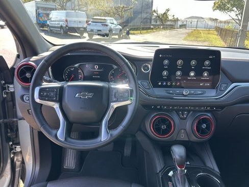Certified 2025 Chevrolet Blazer RS image 17