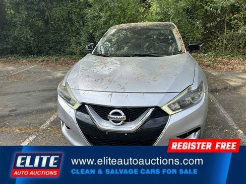 Used 2018 Nissan Maxima Platinum w/ Interior Lighting Package image 11