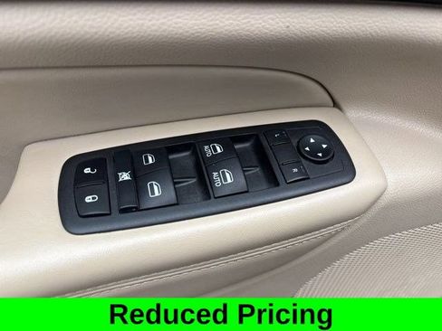 Used 2022 Jeep Grand Cherokee Laredo E w/ Security & Convenience Group AWD/4WD image 14