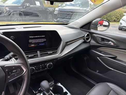 Used 2024 Chevrolet Trax ACTIV w/ Driver Confidence Package FWD image 12