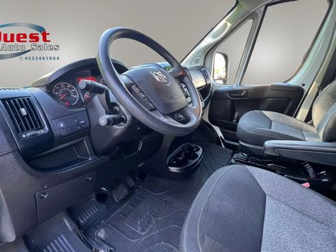 Used 2020 RAM ProMaster 2500 w/ Premium Appearance Group FWD image 30