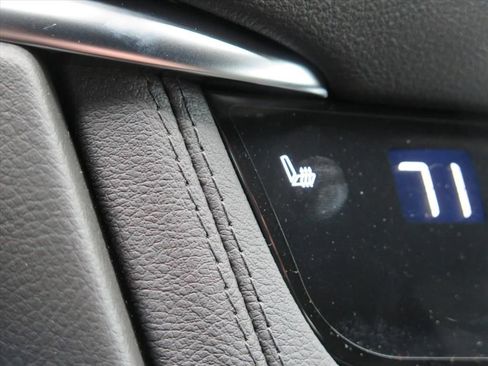 New 2026 Cadillac XT5 Luxury FWD image 16