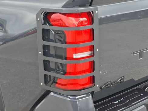 Used 2025 Toyota Tacoma SR5 image 33