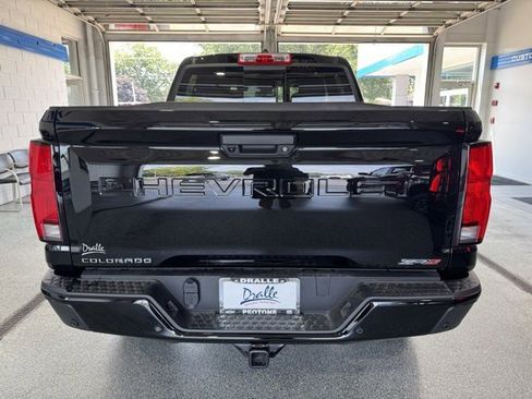 New 2025 Chevrolet Colorado ZR2 w/ Technology Package image 11