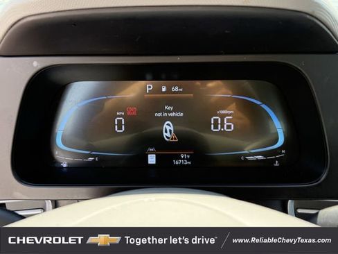 Used 2025 Hyundai Elantra Sport FWD image 16