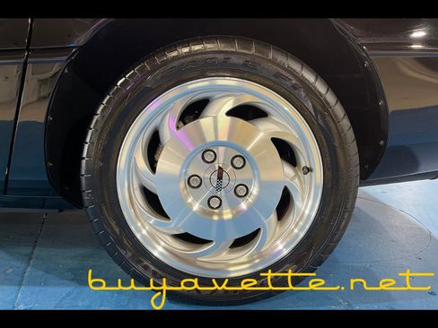 Used 1996 Chevrolet Corvette Coupe RWD image 10