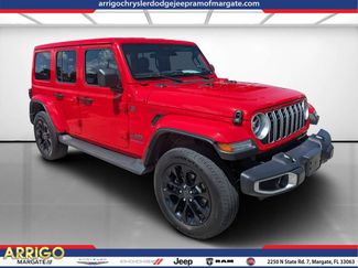 Used 2025 Jeep Wrangler Unlimited Sahara AWD/4WD video 1