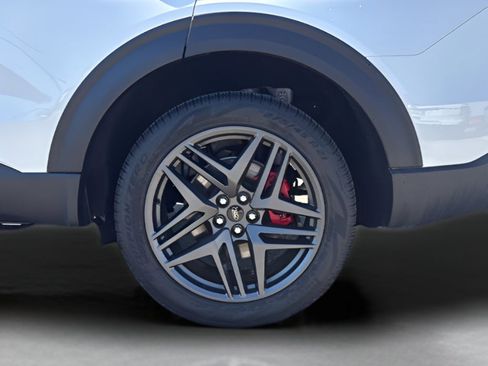 Used 2025 Ford Explorer ST-Line w/ Premium Package image 23