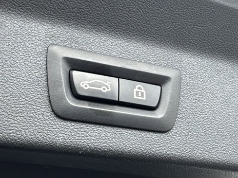 Used 2023 BMW X3 sDrive30i w/ M Sport Package image 10