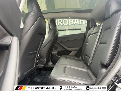 Used 2023 Tesla Model Y Performance AWD/4WD image 9