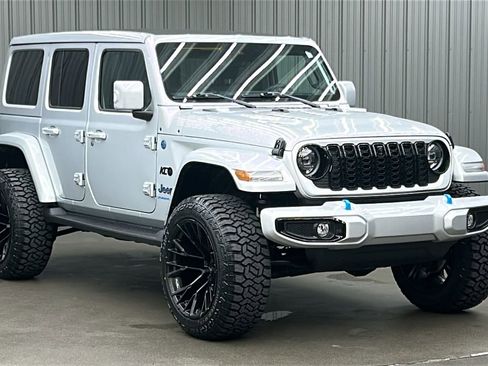 Used 2024 Jeep Wrangler High Altitude image 7