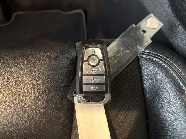 Used 2020 Ford Edge ST w/ Cold Weather Package AWD/4WD image 32