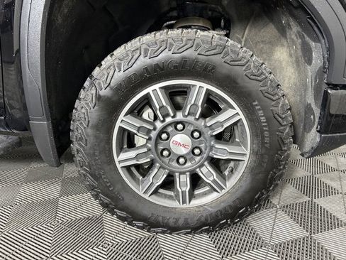 Used 2024 GMC Sierra 1500 AT4 w/ AT4 Premium Package image 6