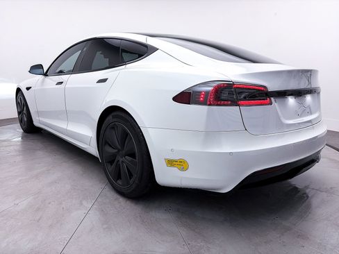 Used 2022 Tesla Model S image 13