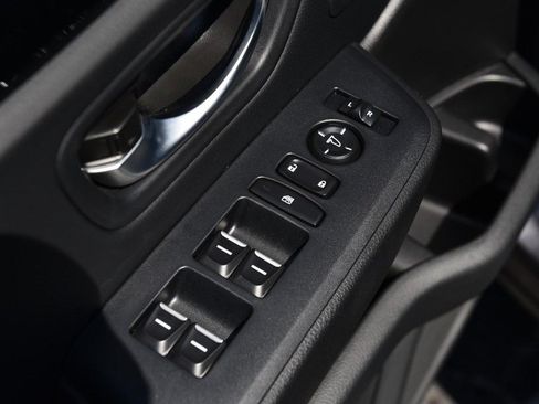 Certified 2025 Honda Pilot Touring image 8