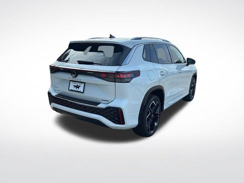 New 2026 Volkswagen Tiguan SEL R-Line AWD/4WD image 3