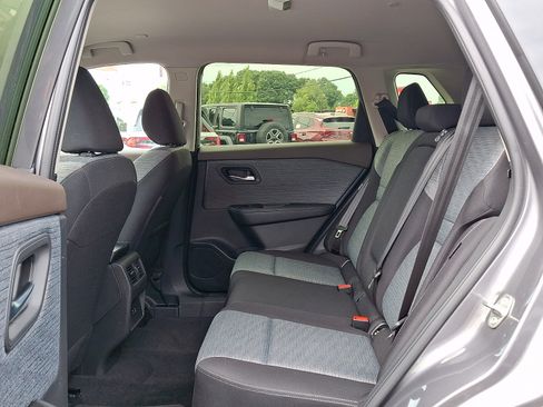 Certified 2023 Nissan Rogue SV AWD/4WD image 11