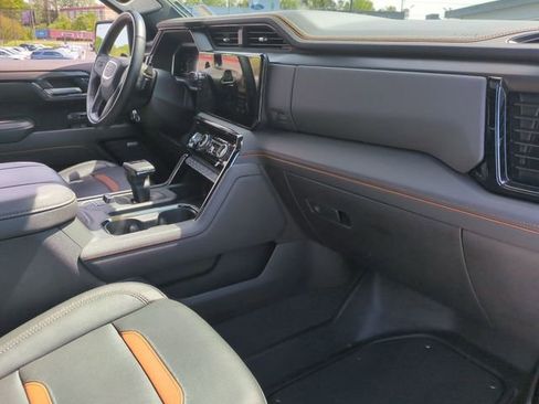 Used 2025 GMC Sierra 1500 AT4 w/ AT4 Premium Package image 42