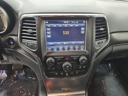 Used 2018 Jeep Grand Cherokee Limited w/ Trailer Tow Group IV image 24