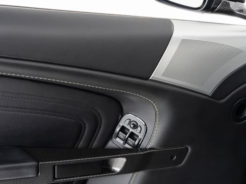 Used 2011 Aston Martin DBS Coupe RWD image 25