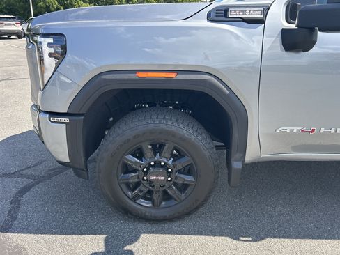 New 2026 GMC Sierra 2500 AT4 w/ Technology Package AWD/4WD image 6